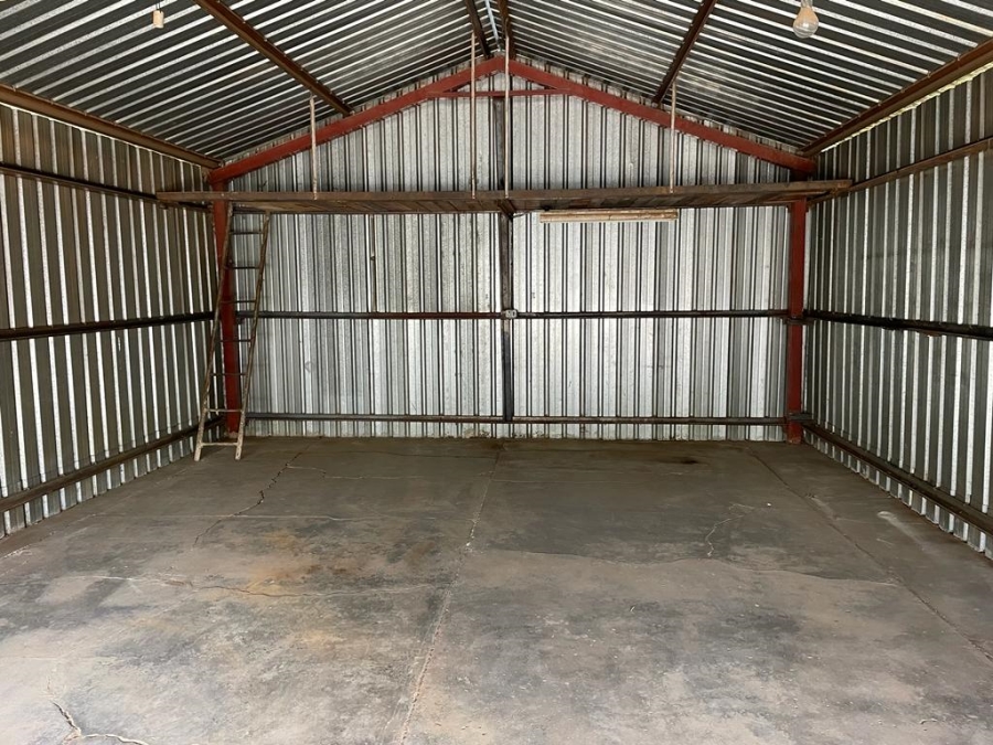 4 Bedroom Property for Sale in Dealesville Free State